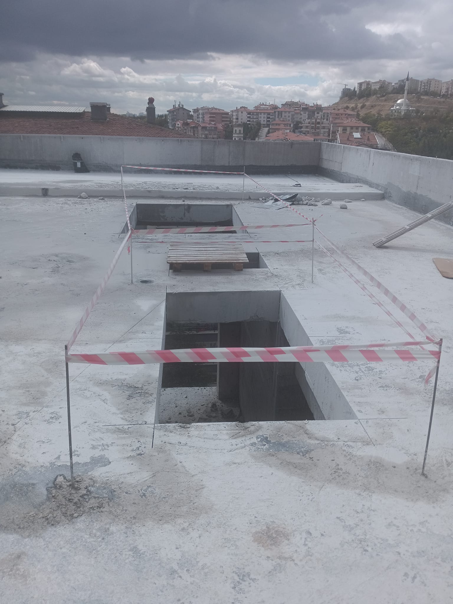 Aynı hat üzerinde döşeme açıklıkları